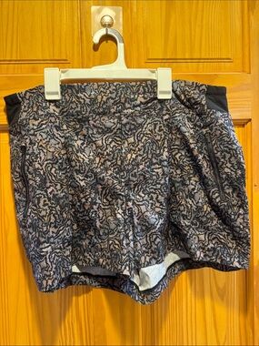 Athleta Black and Patterned Women’s Shorts